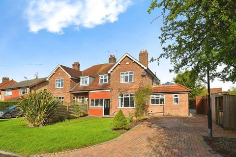 4 bedroom semi-detached house for sale, The Crossway, York
