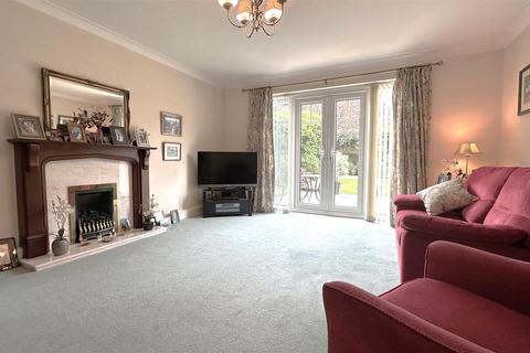 4 bedroom detached house for sale, Sundbury Rise, Birmingham B31