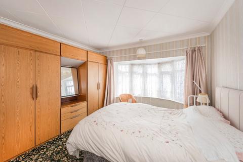 32 Heathside Avenue, Bexleyheath, DA7 4PZ
