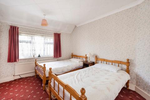 32 Heathside Avenue, Bexleyheath, DA7 4PZ