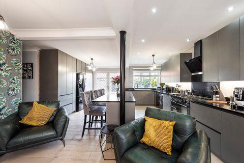 90 Brampton Road, Bexleyheath, DA7 4SW