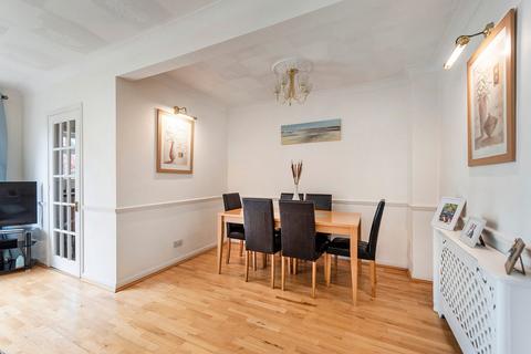 33 Birchington Close, Bexleyheath, DA7 5ED