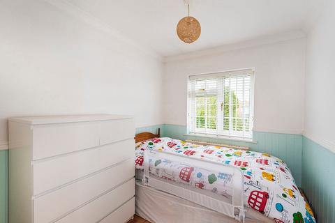 33 Birchington Close, Bexleyheath, DA7 5ED