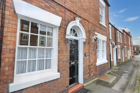 3 bedroom terraced house for sale, Newcastle Road, Stone