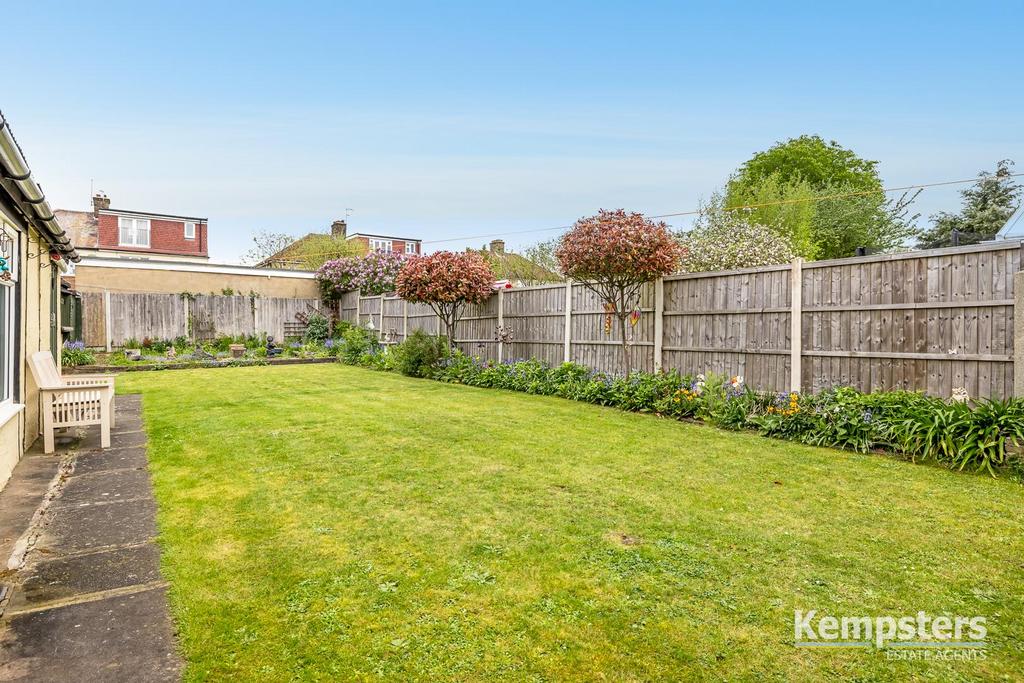 Rear Garden 1.jpg