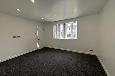 3 bedroom semi-detached house for sale, Keightley Road, Leicester