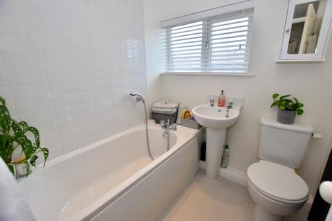 73 Aldbury Rise, Coventry, CV5 9JN