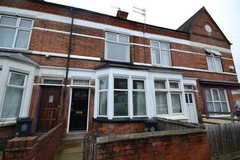 3 bedroom terraced house to rent, Knighton Fields Road East, Leicester