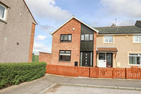 3 bedroom end of terrace house for sale, Woodside Road, Glenrothes