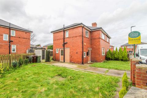 3 bedroom semi-detached house for sale, Tombridge Crescent, Pontefract WF9