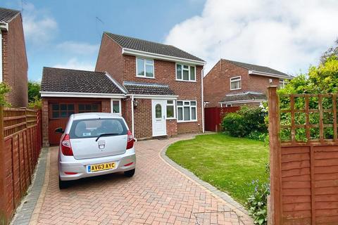 17 Briar Close, Lowestoft, NR32 4SU