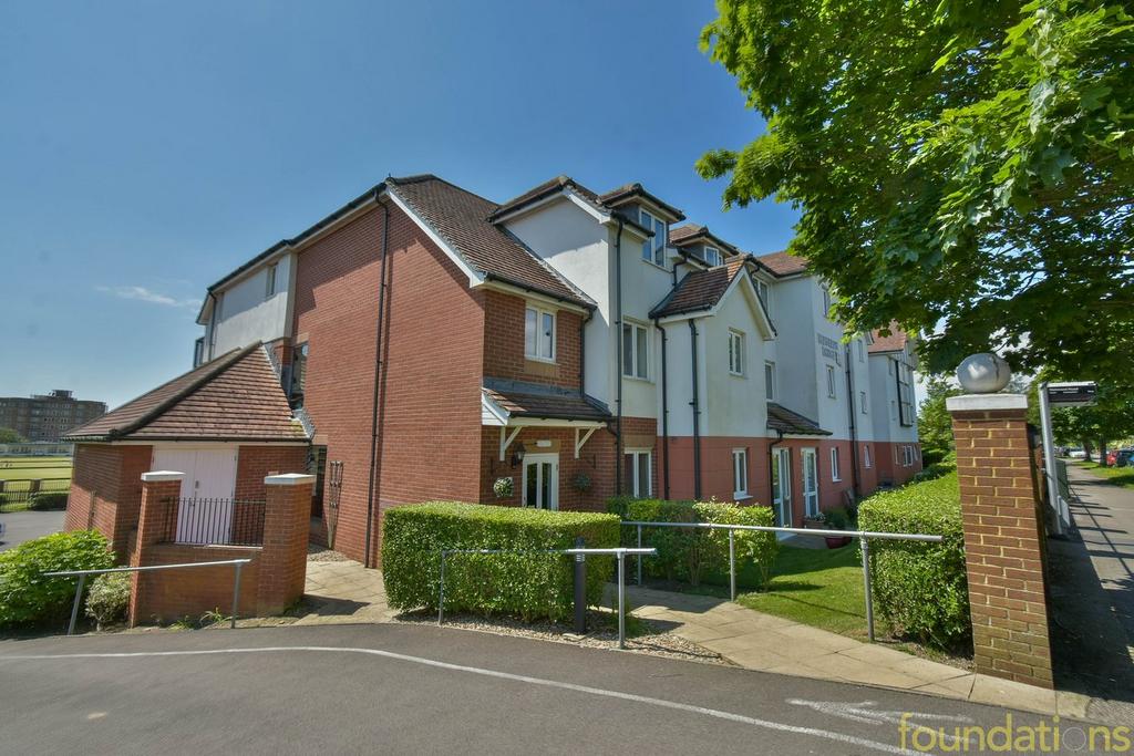 Cooden Drive, BexhillonSea, TN39 1 bed retirement property for sale