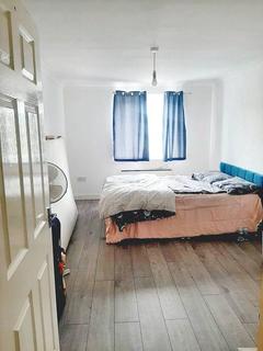 1 bedroom flat to rent, Lansdown Road, Sittingbourne ME10