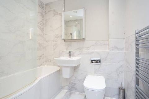 7, Hartwell House Gibbs Couch, Watford, WD19 5EQ