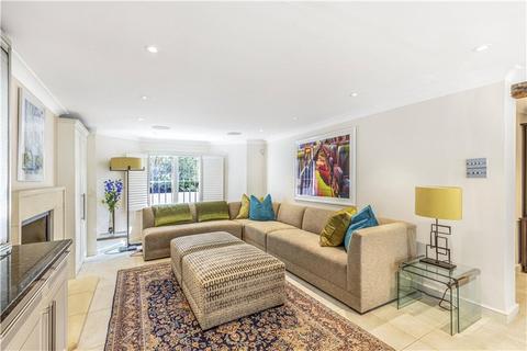 undefined, Castelnau, Barnes, London, SW13