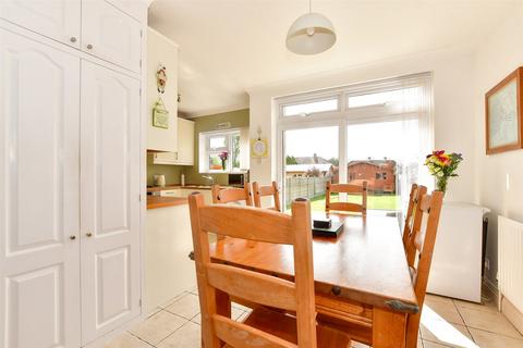 4 bedroom semi-detached house for sale, Link Way, Hornchurch, Essex