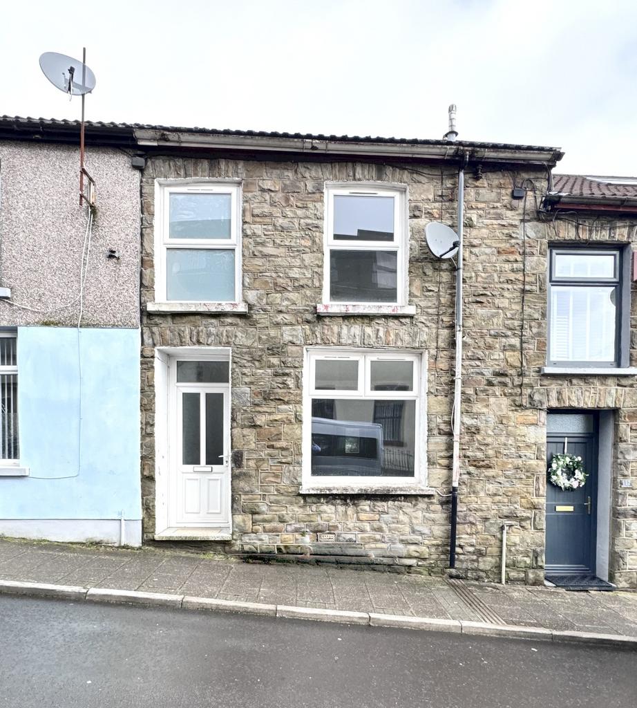 Tonypandy CF40 2 bed terraced house for sale £75,000