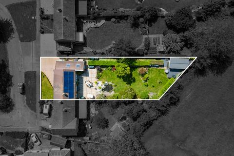 8 Finchs Field, Little Eversden, Cambridge, CB23 1HG