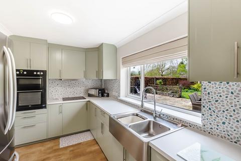 8 Finchs Field, Little Eversden, Cambridge, CB23 1HG