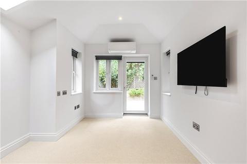 6 Stanton Road, London, SW13 0EX