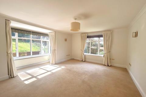 2 bedroom flat to rent, Church Lane, Oxted, Surrey, RH8