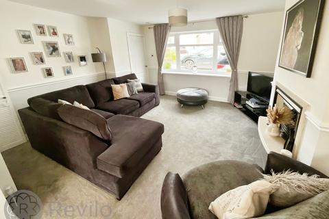 3 bedroom townhouse for sale, Cheviot Close, Milnrow, OL16