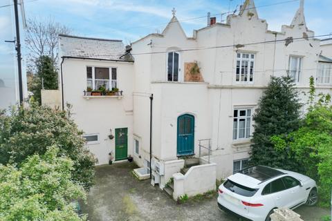 Flat 1, 65 Darnley Road, Gravesend, DA11 0SF