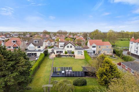 5 bedroom detached house for sale, St Andrews Drive, Skegness PE25