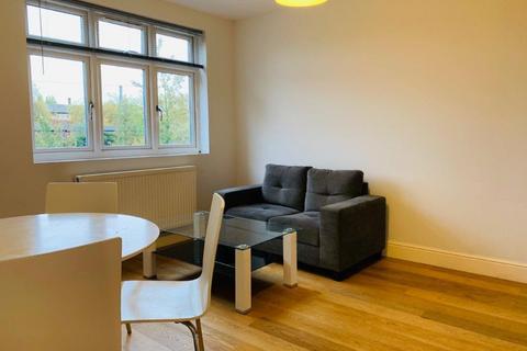 2 bedroom flat to rent, Fordwych Road, Kilburn, NW2