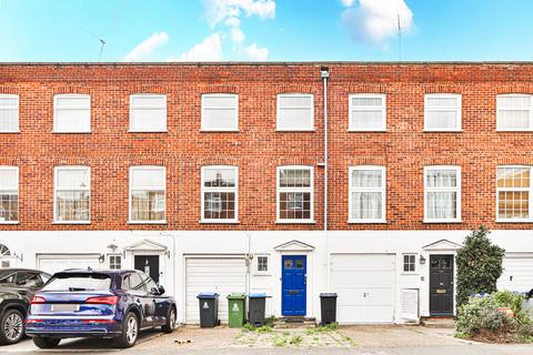 6 bedroom semi-detached house for sale, Blenheim Gardens, Kingston Upon Thames