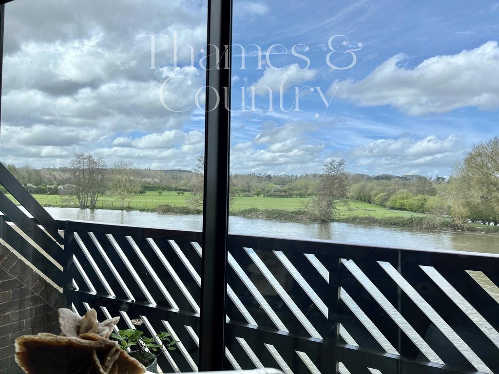Lounge View