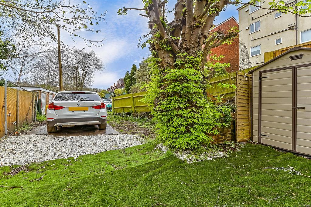 Driveway/Parking