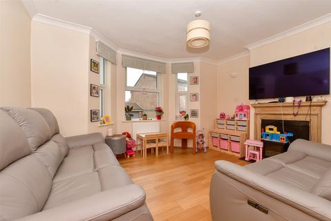 2 Mount Pleasant Road, Caterham, CR3 6LP