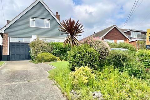 3 bedroom detached house for sale, Cumberland Avenue, Benfleet, Essex, SS7