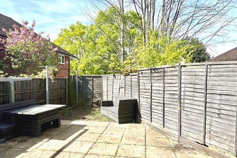 104 Garrison Lane, Chessington, KT9 2LB