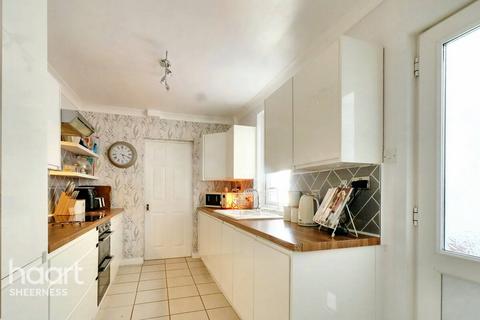 3 bedroom terraced house for sale, High Street, Sheerness