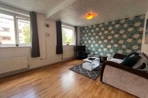 4 bedroom flat for sale, Cassandra Court, Asgard Drive, Salford, M5 4TW