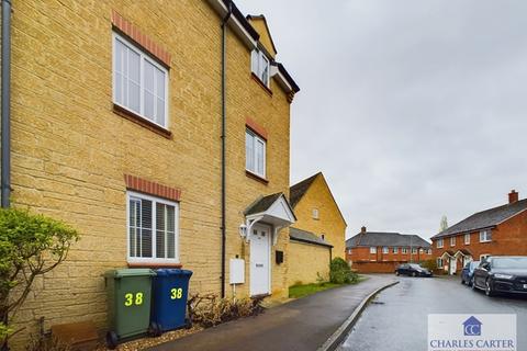 2 bedroom townhouse to rent, Greenacre Way, Bishops Cleeve, Cheltenham