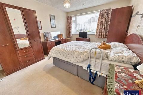2 bedroom bungalow for sale, Chosen Way, Hucclecote, Gloucester, GL3