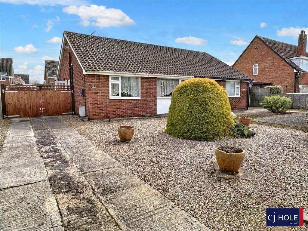 Chosen Way, Hucclecote, Gloucester, GL3 2 bed bungalow for sale £250,000