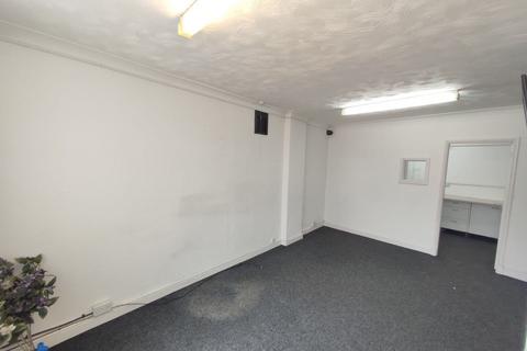 Office to rent, Victoria Road North, Leicester LE4