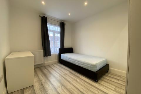 undefined, Wellington Road, Wealdstone HA3