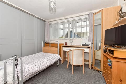 3 Joyes Road, Whitfield, Dover, CT16 3LR