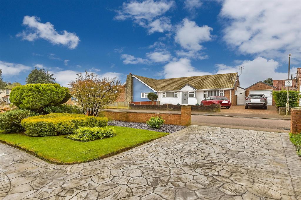 Driveway/Parking
