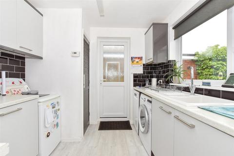 3 Joyes Road, Whitfield, Dover, CT16 3LR