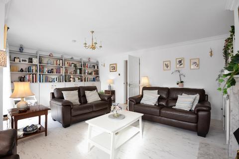 3 Beechmount Park, Edinburgh, EH12 5YT