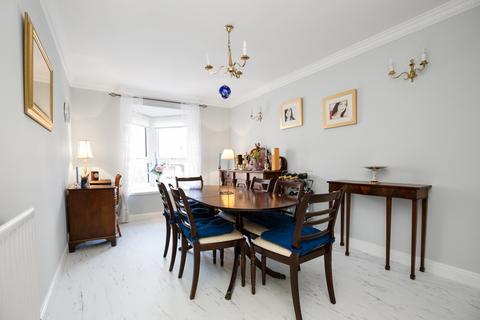 3 Beechmount Park, Edinburgh, EH12 5YT