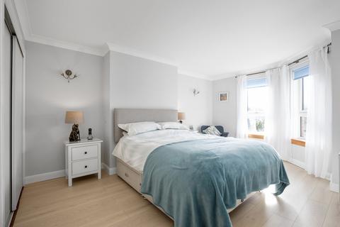 3 Beechmount Park, Edinburgh, EH12 5YT