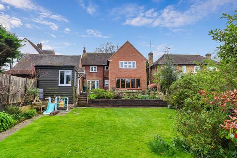 3 bedroom detached house for sale, Station Road, Beaconsfield, Buckinghamshire, HP9