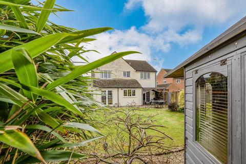 54 Foxcroft Drive, Carterton, OX18 3HT